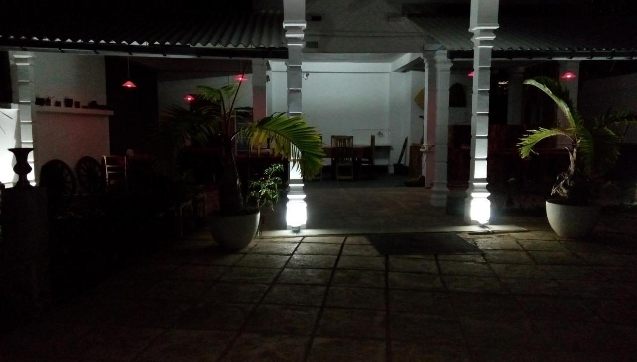 Hotel Cacao Katunayaka Exteriér fotografie